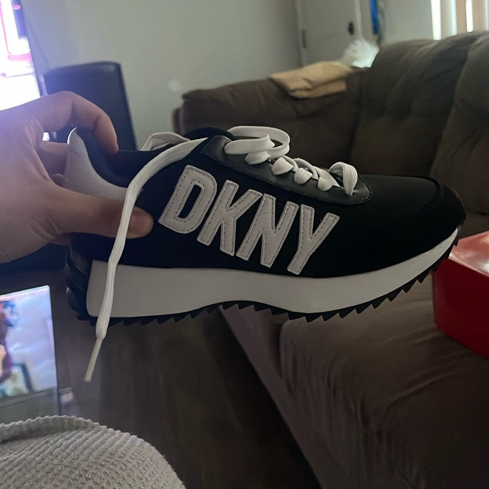BRAND NEW DKNY SNEAKERS